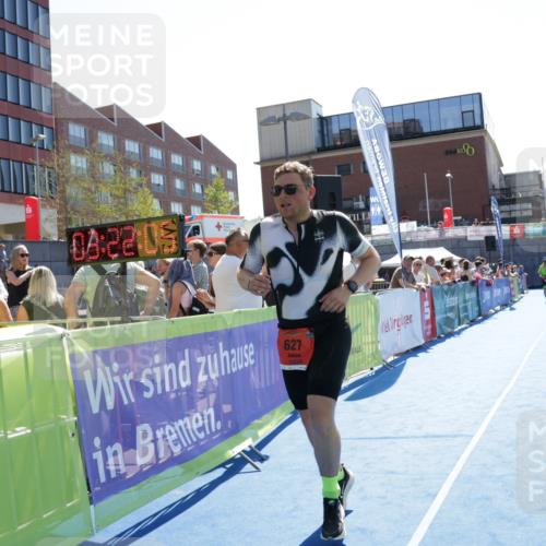09.08.2026 - GEWOBA Citytriathlon Bremen Yannick Fuchs http://msf.ph/oto/9935204 09.08.2026 14:48:28 Ziel 627 meine-sportfotos.de