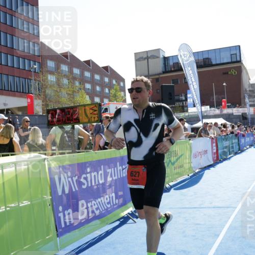 09.08.2026 - GEWOBA Citytriathlon Bremen Yannick Fuchs http://msf.ph/oto/9935205 09.08.2026 14:48:29 Ziel 627 meine-sportfotos.de