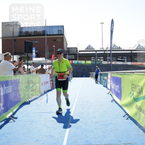 09.08.2026 - GEWOBA Citytriathlon Bremen Yannick Fuchs http://msf.ph/oto/9935233 09.08.2026 14:48:36 Ziel 856 meine-sportfotos.de