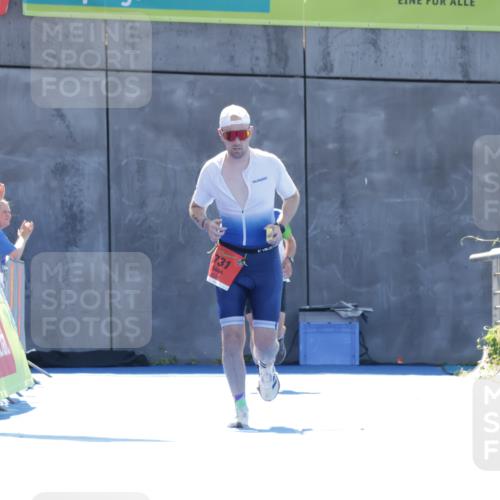 09.08.2026 - GEWOBA Citytriathlon Bremen Yannick Fuchs http://msf.ph/oto/9935242 09.08.2026 14:48:56 Ziel  meine-sportfotos.de