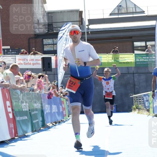 09.08.2026 - GEWOBA Citytriathlon Bremen Yannick Fuchs http://msf.ph/oto/9935245 09.08.2026 14:49:01 Ziel 731, 830 meine-sportfotos.de