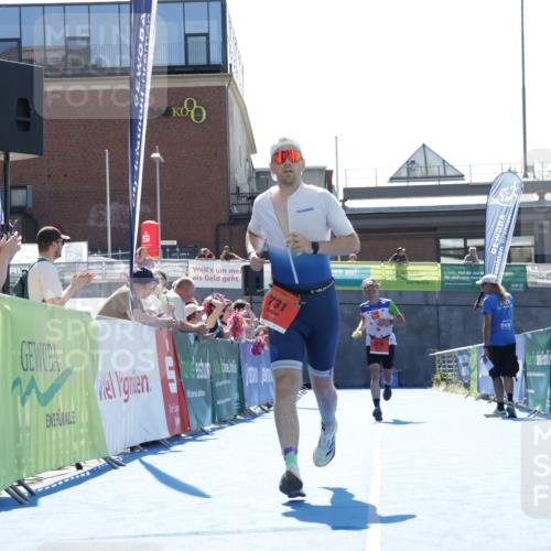 09.08.2026 - GEWOBA Citytriathlon Bremen Yannick Fuchs http://msf.ph/oto/9935249 09.08.2026 14:49:01 Ziel 731, 830 meine-sportfotos.de