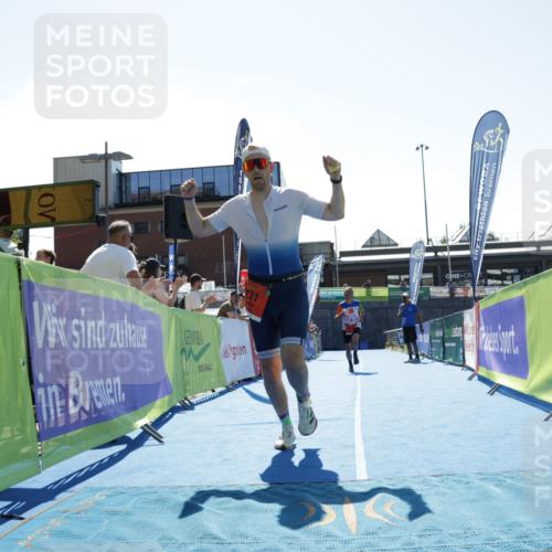 09.08.2026 - GEWOBA Citytriathlon Bremen Yannick Fuchs http://msf.ph/oto/9935256 09.08.2026 14:49:02 Ziel 731, 830 meine-sportfotos.de