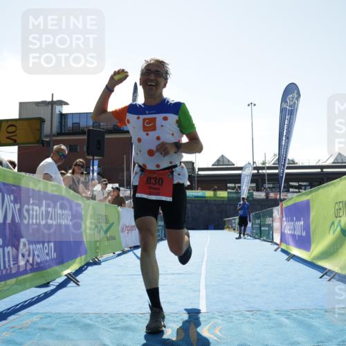 09.08.2026 - GEWOBA Citytriathlon Bremen Yannick Fuchs http://msf.ph/oto/9935273 09.08.2026 14:49:05 Ziel 731, 830 meine-sportfotos.de