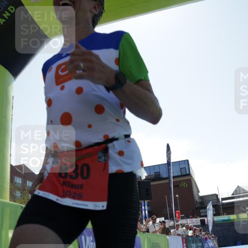 09.08.2026 - GEWOBA Citytriathlon Bremen Yannick Fuchs http://msf.ph/oto/9935279 09.08.2026 14:49:05 Ziel 731, 830 meine-sportfotos.de
