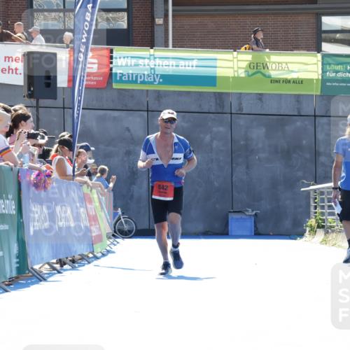 09.08.2026 - GEWOBA Citytriathlon Bremen Yannick Fuchs http://msf.ph/oto/9935281 09.08.2026 14:49:15 Ziel  meine-sportfotos.de
