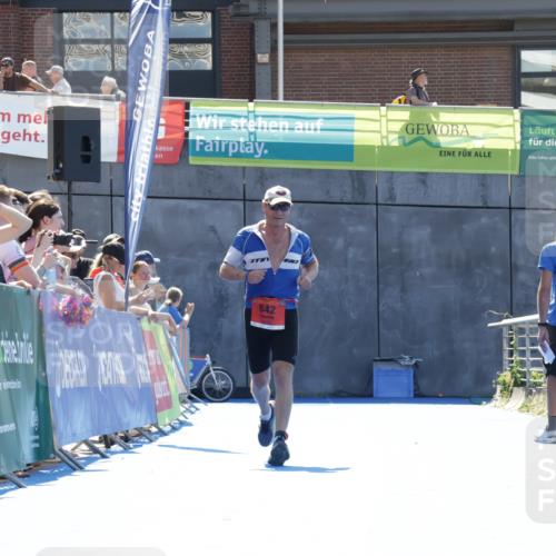 09.08.2026 - GEWOBA Citytriathlon Bremen Yannick Fuchs http://msf.ph/oto/9935282 09.08.2026 14:49:15 Ziel  meine-sportfotos.de