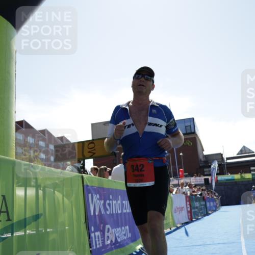 09.08.2026 - GEWOBA Citytriathlon Bremen Yannick Fuchs http://msf.ph/oto/9935315 09.08.2026 14:49:22 Ziel 842 meine-sportfotos.de