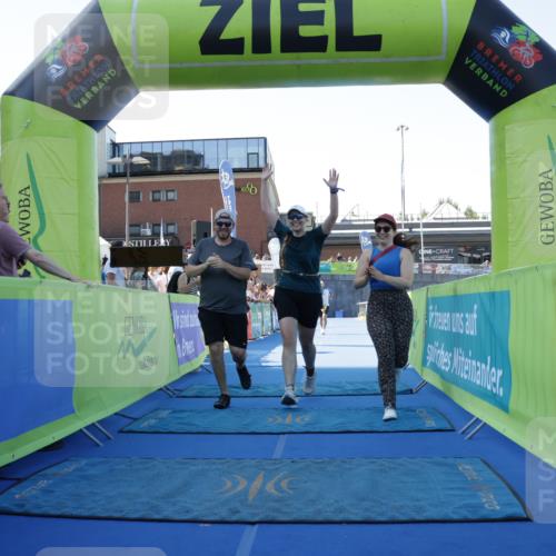 09.08.2026 - GEWOBA Citytriathlon Bremen Yannick Fuchs http://msf.ph/oto/9935345 09.08.2026 11:39:03 Ziel 143 meine-sportfotos.de