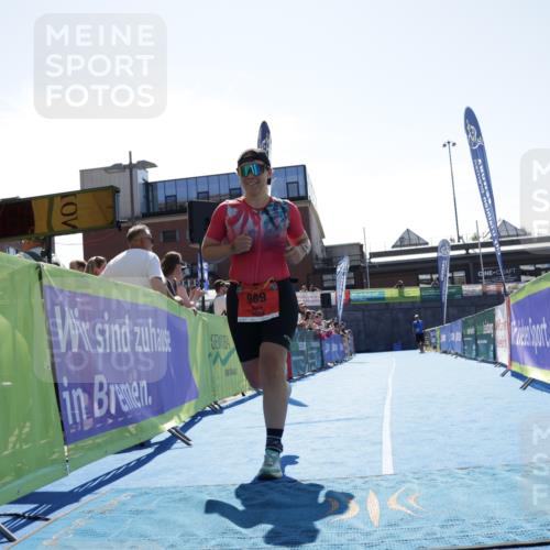 09.08.2026 - GEWOBA Citytriathlon Bremen Yannick Fuchs http://msf.ph/oto/9935348 09.08.2026 14:49:37 Ziel 969 meine-sportfotos.de