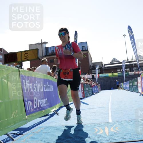 09.08.2026 - GEWOBA Citytriathlon Bremen Yannick Fuchs http://msf.ph/oto/9935350 09.08.2026 14:49:37 Ziel 969 meine-sportfotos.de