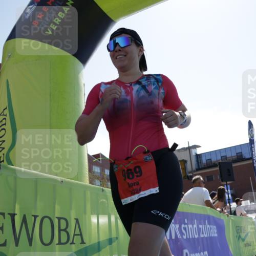 09.08.2026 - GEWOBA Citytriathlon Bremen Yannick Fuchs http://msf.ph/oto/9935355 09.08.2026 14:49:38 Ziel 969 meine-sportfotos.de