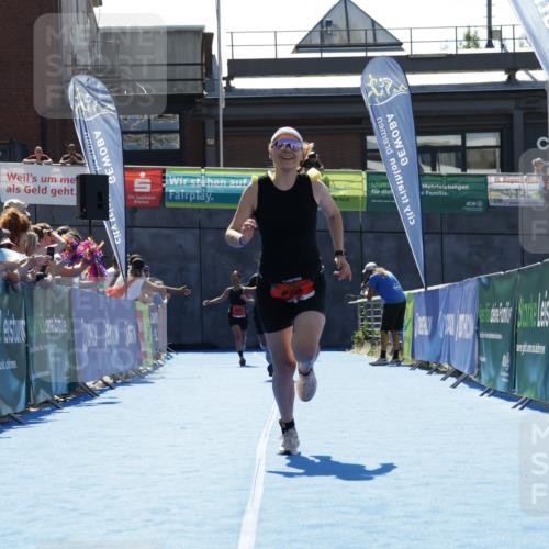 09.08.2026 - GEWOBA Citytriathlon Bremen Yannick Fuchs http://msf.ph/oto/9935381 09.08.2026 14:50:38 Ziel 899, 964 meine-sportfotos.de