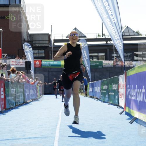 09.08.2026 - GEWOBA Citytriathlon Bremen Yannick Fuchs http://msf.ph/oto/9935387 09.08.2026 14:50:38 Ziel 899, 964 meine-sportfotos.de