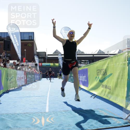 09.08.2026 - GEWOBA Citytriathlon Bremen Yannick Fuchs http://msf.ph/oto/9935394 09.08.2026 14:50:39 Ziel 899, 922, 964 meine-sportfotos.de