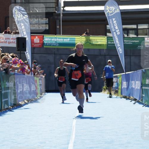 09.08.2026 - GEWOBA Citytriathlon Bremen Yannick Fuchs http://msf.ph/oto/9935399 09.08.2026 14:50:40 Ziel 899, 922, 962, 964 meine-sportfotos.de