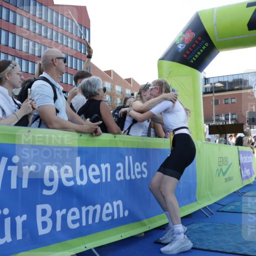 09.08.2026 - GEWOBA Citytriathlon Bremen Yannick Fuchs http://msf.ph/oto/9935413 09.08.2026 11:39:22 Ziel 443 meine-sportfotos.de