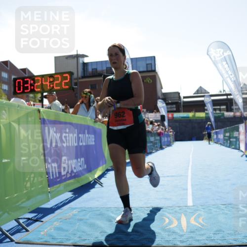 09.08.2026 - GEWOBA Citytriathlon Bremen Yannick Fuchs http://msf.ph/oto/9935437 09.08.2026 14:50:45 Ziel 899, 922, 962 meine-sportfotos.de