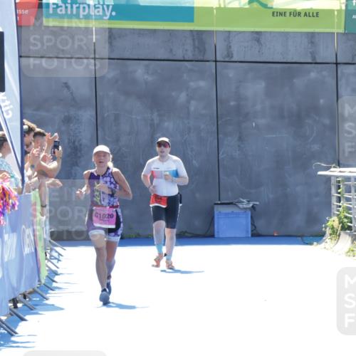 09.08.2026 - GEWOBA Citytriathlon Bremen Yannick Fuchs http://msf.ph/oto/9935440 09.08.2026 14:51:02 Ziel  meine-sportfotos.de
