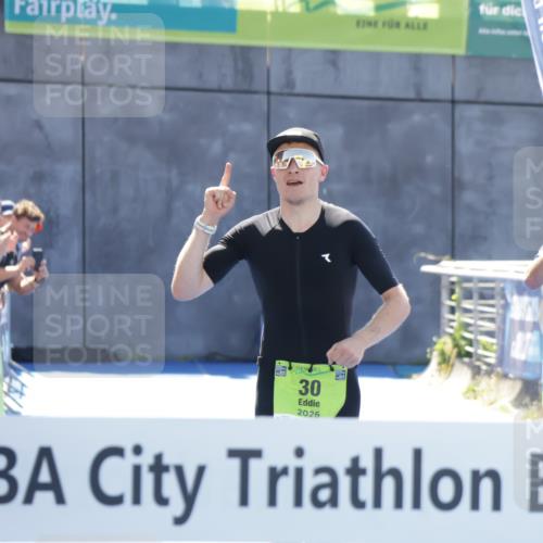 09.08.2026 - GEWOBA Citytriathlon Bremen Yannick Fuchs http://msf.ph/oto/9935486 09.08.2026 14:51:16 Ziel 30, 554 meine-sportfotos.de