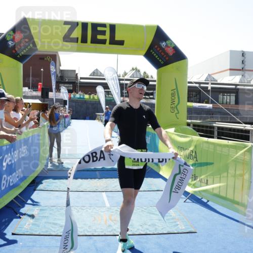 09.08.2026 - GEWOBA Citytriathlon Bremen Yannick Fuchs http://msf.ph/oto/9935539 09.08.2026 14:51:21 Ziel 30 meine-sportfotos.de