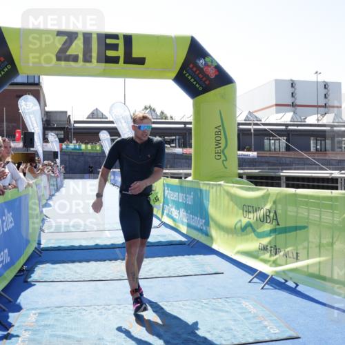 09.08.2026 - GEWOBA Citytriathlon Bremen Yannick Fuchs http://msf.ph/oto/9935604 09.08.2026 14:52:06 Ziel 532 meine-sportfotos.de
