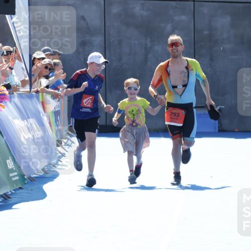 09.08.2026 - GEWOBA Citytriathlon Bremen Yannick Fuchs http://msf.ph/oto/9935611 09.08.2026 14:52:19 Ziel 753 meine-sportfotos.de