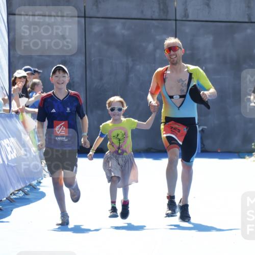 09.08.2026 - GEWOBA Citytriathlon Bremen Yannick Fuchs http://msf.ph/oto/9935613 09.08.2026 14:52:20 Ziel 753 meine-sportfotos.de