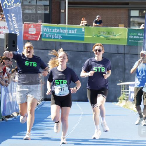 09.08.2026 - GEWOBA Citytriathlon Bremen Yannick Fuchs http://msf.ph/oto/9935642 09.08.2026 11:40:35 Ziel 217 meine-sportfotos.de