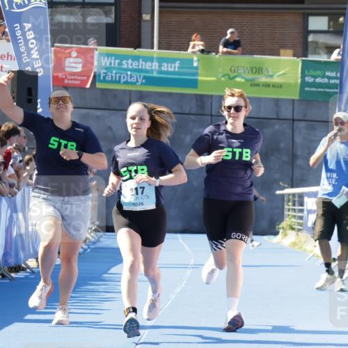 09.08.2026 - GEWOBA Citytriathlon Bremen Yannick Fuchs http://msf.ph/oto/9935644 09.08.2026 11:40:35 Ziel 217 meine-sportfotos.de