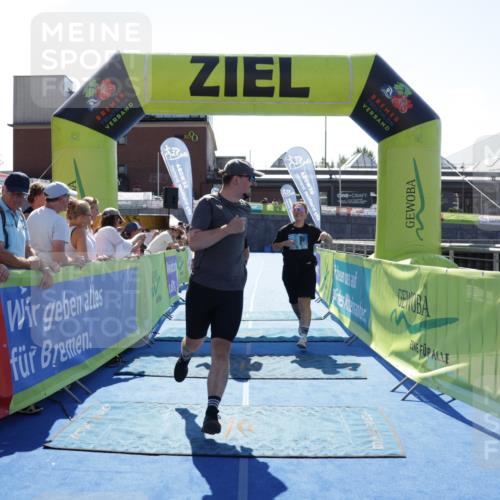 09.08.2026 - GEWOBA Citytriathlon Bremen Yannick Fuchs http://msf.ph/oto/9935699 09.08.2026 14:54:15 Ziel 1141 meine-sportfotos.de
