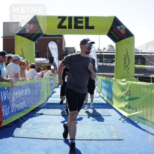 09.08.2026 - GEWOBA Citytriathlon Bremen Yannick Fuchs http://msf.ph/oto/9935702 09.08.2026 14:54:15 Ziel 1141 meine-sportfotos.de