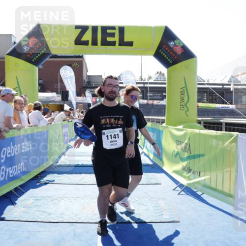 09.08.2026 - GEWOBA Citytriathlon Bremen Yannick Fuchs http://msf.ph/oto/9935711 09.08.2026 14:54:16 Ziel 1141 meine-sportfotos.de