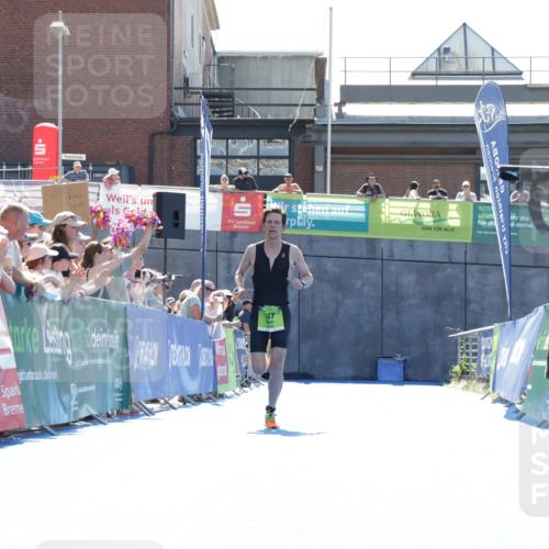 09.08.2026 - GEWOBA Citytriathlon Bremen Yannick Fuchs http://msf.ph/oto/9935778 09.08.2026 14:56:01 Ziel 187 meine-sportfotos.de
