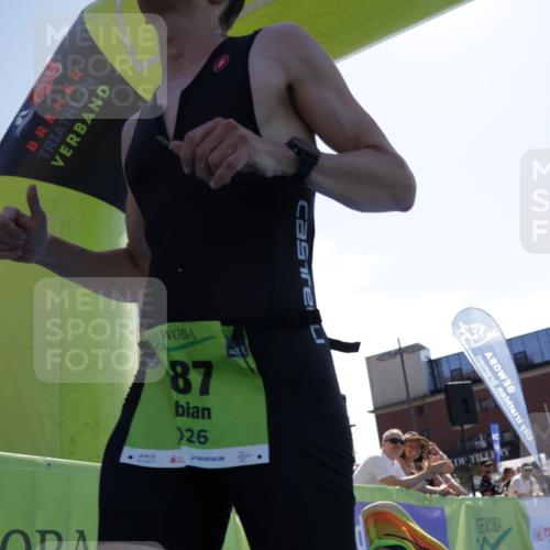 09.08.2026 - GEWOBA Citytriathlon Bremen Yannick Fuchs http://msf.ph/oto/9935796 09.08.2026 14:56:04 Ziel 187 meine-sportfotos.de