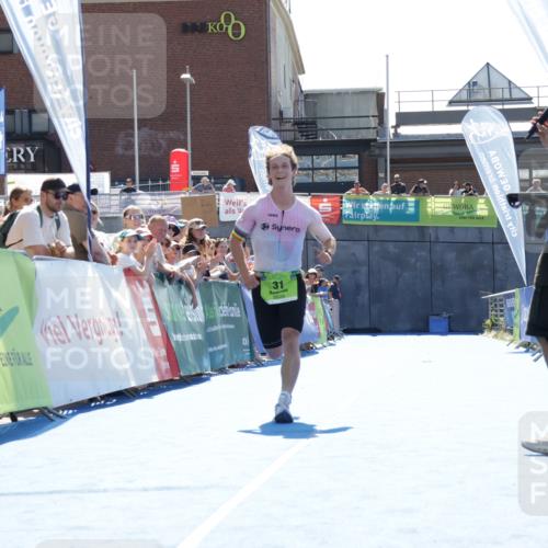 09.08.2026 - GEWOBA Citytriathlon Bremen Yannick Fuchs http://msf.ph/oto/9935805 09.08.2026 14:56:23 Ziel 31 meine-sportfotos.de