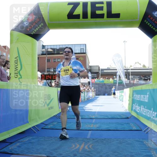 09.08.2026 - GEWOBA Citytriathlon Bremen Yannick Fuchs http://msf.ph/oto/9935806 09.08.2026 11:41:11 Ziel 45, 394 meine-sportfotos.de
