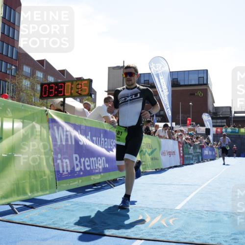 09.08.2026 - GEWOBA Citytriathlon Bremen Yannick Fuchs http://msf.ph/oto/9935826 09.08.2026 14:56:39 Ziel 141, 181 meine-sportfotos.de