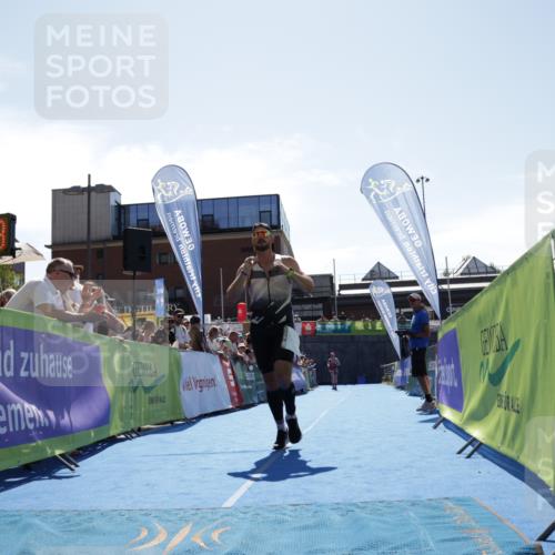 09.08.2026 - GEWOBA Citytriathlon Bremen Yannick Fuchs http://msf.ph/oto/9935860 09.08.2026 14:57:41 Ziel 1006, 1006 meine-sportfotos.de