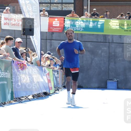 09.08.2026 - GEWOBA Citytriathlon Bremen Yannick Fuchs http://msf.ph/oto/9935893 09.08.2026 14:58:00 Ziel 681 meine-sportfotos.de