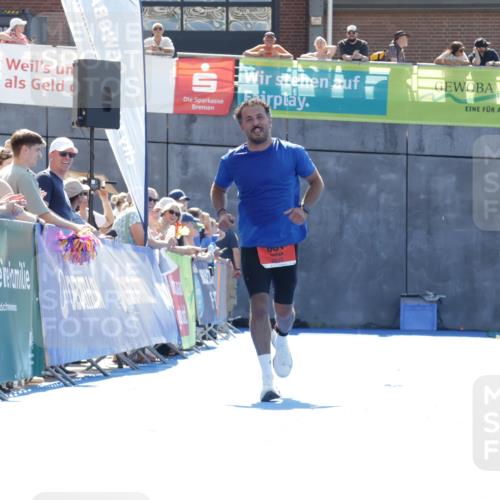 09.08.2026 - GEWOBA Citytriathlon Bremen Yannick Fuchs http://msf.ph/oto/9935894 09.08.2026 14:58:00 Ziel 681 meine-sportfotos.de