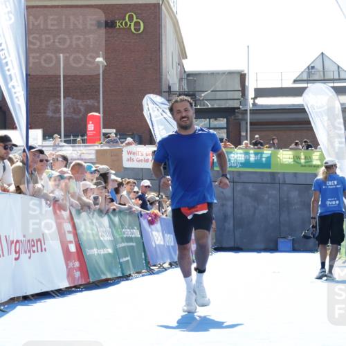 09.08.2026 - GEWOBA Citytriathlon Bremen Yannick Fuchs http://msf.ph/oto/9935897 09.08.2026 14:58:02 Ziel 681 meine-sportfotos.de