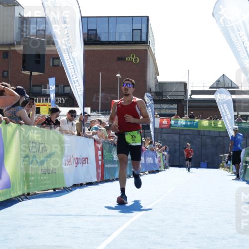 09.08.2026 - GEWOBA Citytriathlon Bremen Yannick Fuchs http://msf.ph/oto/9935918 09.08.2026 14:58:38 Ziel 23 meine-sportfotos.de