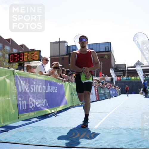 09.08.2026 - GEWOBA Citytriathlon Bremen Yannick Fuchs http://msf.ph/oto/9935922 09.08.2026 14:58:39 Ziel 23 meine-sportfotos.de