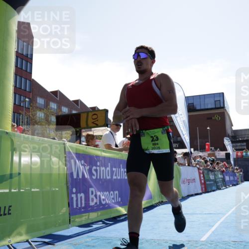 09.08.2026 - GEWOBA Citytriathlon Bremen Yannick Fuchs http://msf.ph/oto/9935924 09.08.2026 14:58:39 Ziel 23 meine-sportfotos.de