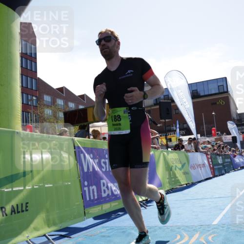 09.08.2026 - GEWOBA Citytriathlon Bremen Yannick Fuchs http://msf.ph/oto/9935946 09.08.2026 14:58:48 Ziel 188, 905 meine-sportfotos.de