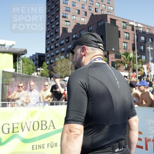 09.08.2026 - GEWOBA Citytriathlon Bremen Yannick Fuchs http://msf.ph/oto/9935965 09.08.2026 14:59:19 Ziel  meine-sportfotos.de
