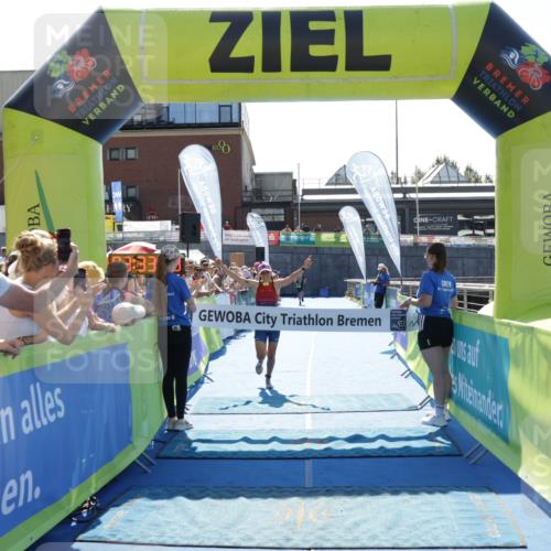09.08.2026 - GEWOBA Citytriathlon Bremen Yannick Fuchs http://msf.ph/oto/9935987 09.08.2026 14:59:42 Ziel 331 meine-sportfotos.de