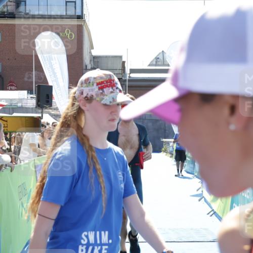 09.08.2026 - GEWOBA Citytriathlon Bremen Yannick Fuchs http://msf.ph/oto/9936009 09.08.2026 14:59:50 Ziel 160 meine-sportfotos.de