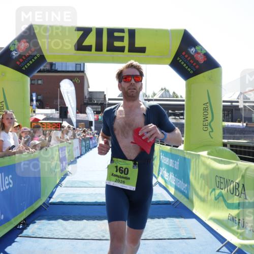 09.08.2026 - GEWOBA Citytriathlon Bremen Yannick Fuchs http://msf.ph/oto/9936010 09.08.2026 14:59:52 Ziel 160 meine-sportfotos.de